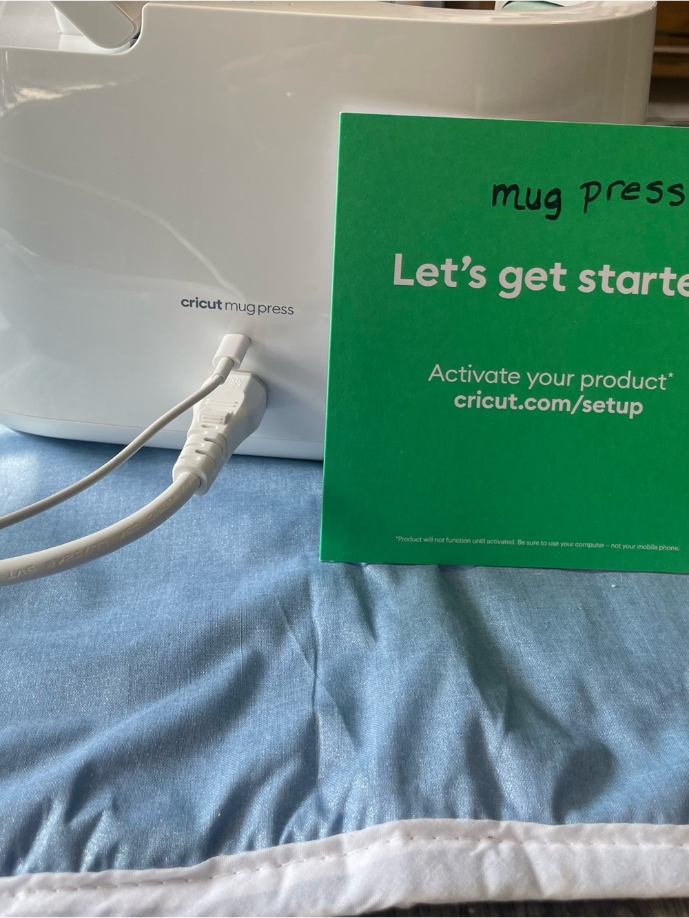 Cricut Mug Press in Gloss White with Mint Interior Accent - Picture 6 of 6